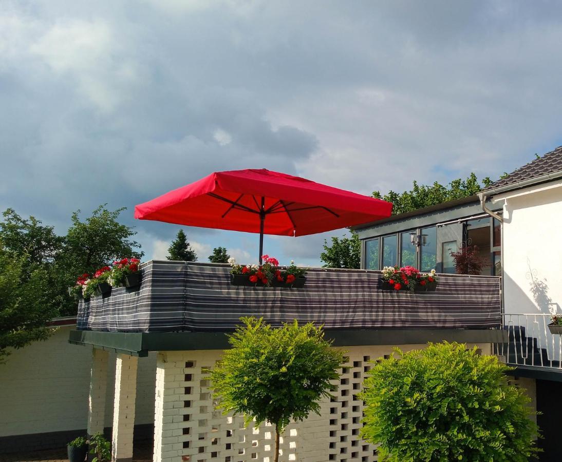 Villa Kopp-Das Gaestehaus Hopfingen Екстериор снимка